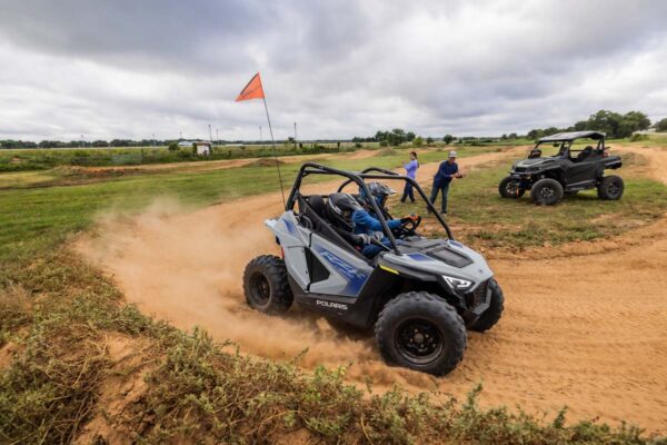 RZR 200 - Image 5