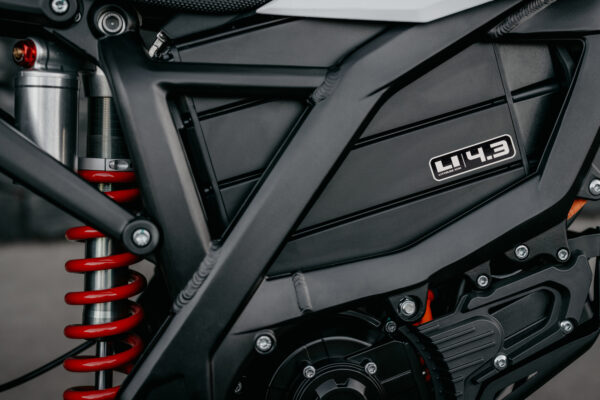 XE - Image 4